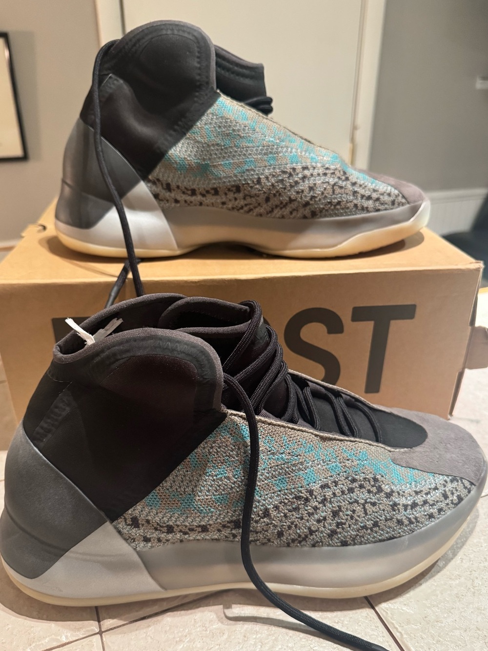 (Preowned) Adidas Yeezy QNTM Ophani Size US 12 - Picture 9 of 16